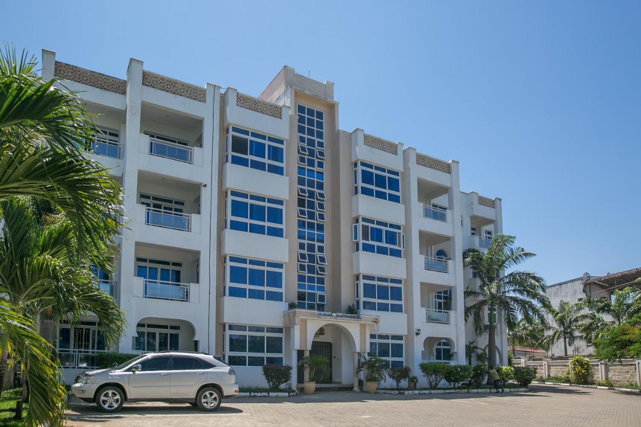 Almasi Oceanfront Nyali Mombasa Exterior foto