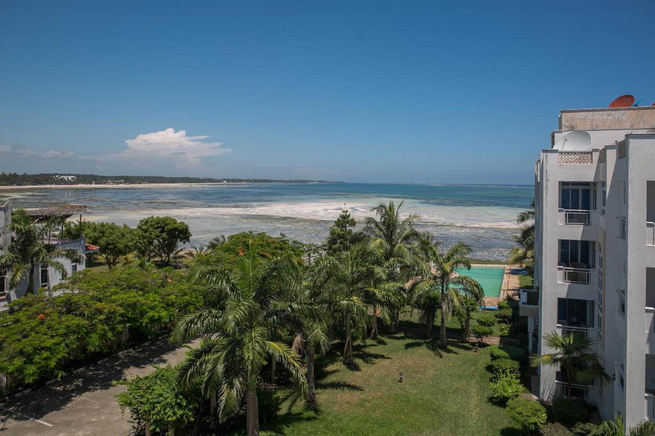 Almasi Oceanfront Nyali Mombasa Exterior foto