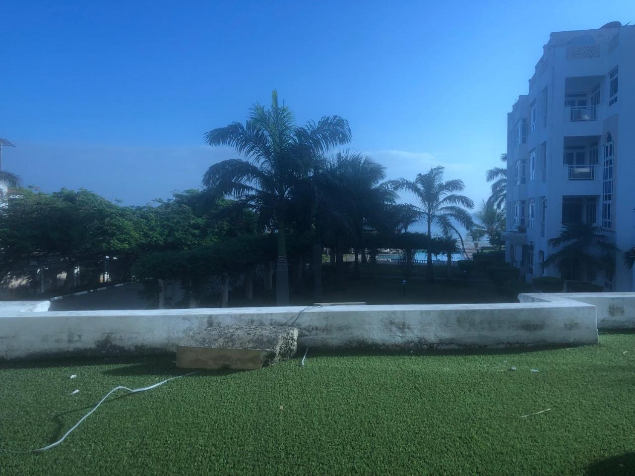 Almasi Oceanfront Nyali Mombasa Exterior foto